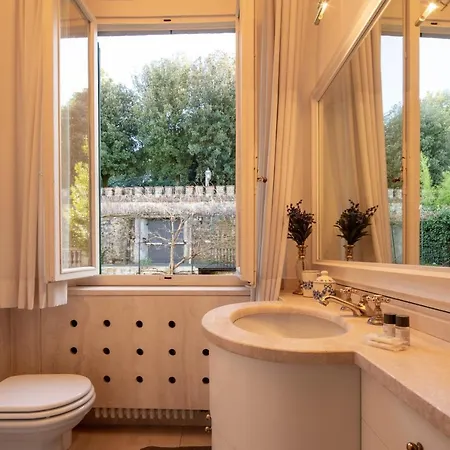 Lungarno Panoramic View Apartment Florence